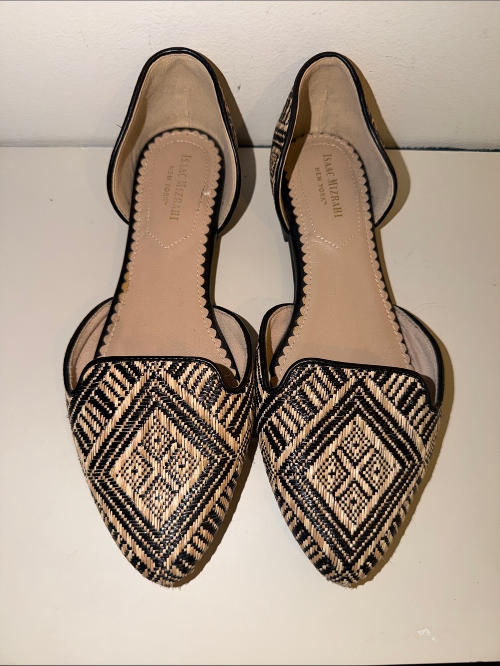 Isaac Mizrahi Black and Natural Woven Pointed D'Orsay‎ Flats Size 8.5